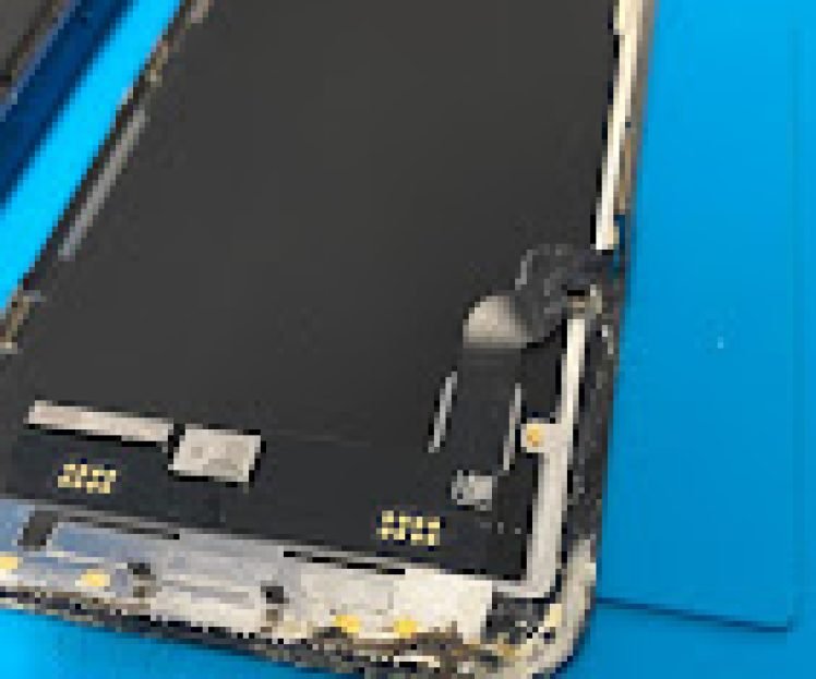 IPHONE 12 SCREEN REPAIR